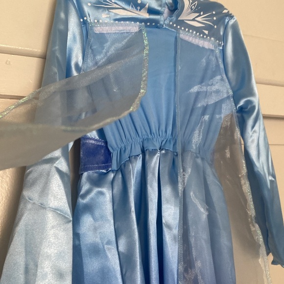 DISNEY FROZEN 💙🩵"ELSA"🩵💙 ADVENTURE DRESS COSTUME SIZE SMALL (4-6X) 🌟NWT🌟 - Picture 10 of 16
